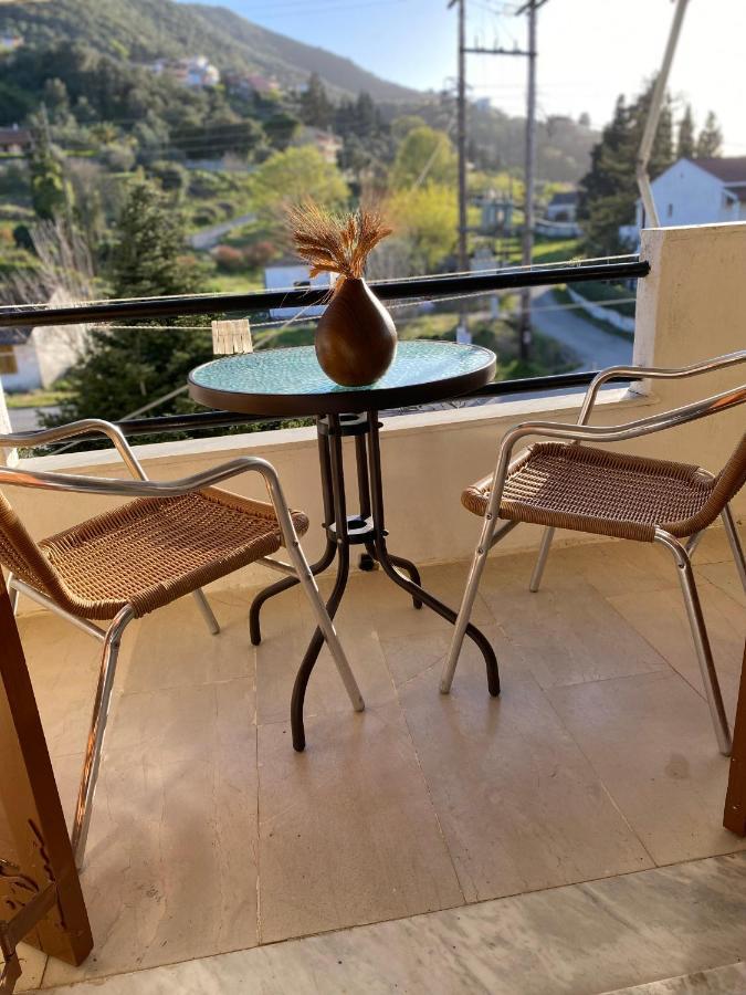 Navy Apartment With Mountain View &Private Parking Βάτος Εξωτερικό φωτογραφία