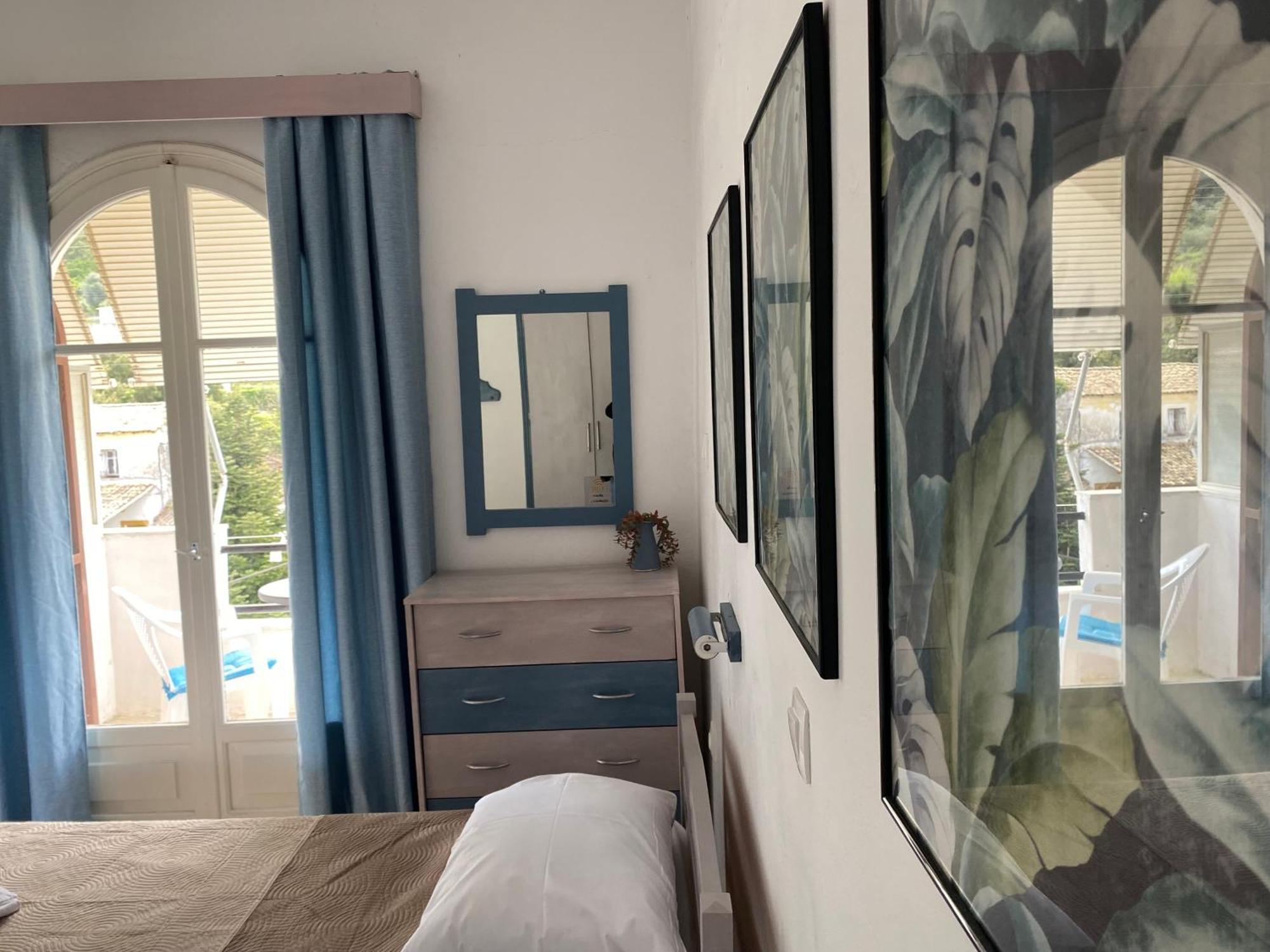 Navy Apartment With Mountain View &Private Parking Βάτος Εξωτερικό φωτογραφία