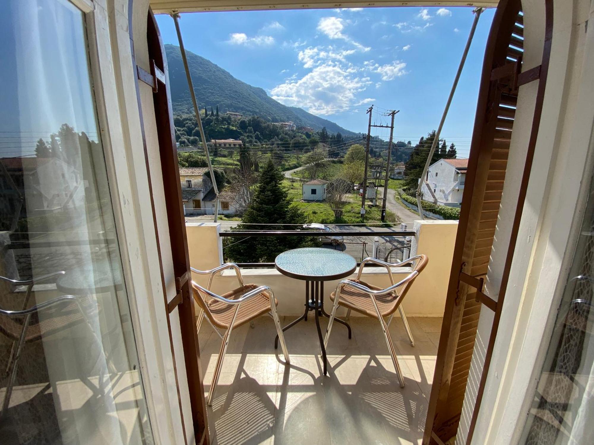 Navy Apartment With Mountain View &Private Parking Βάτος Εξωτερικό φωτογραφία