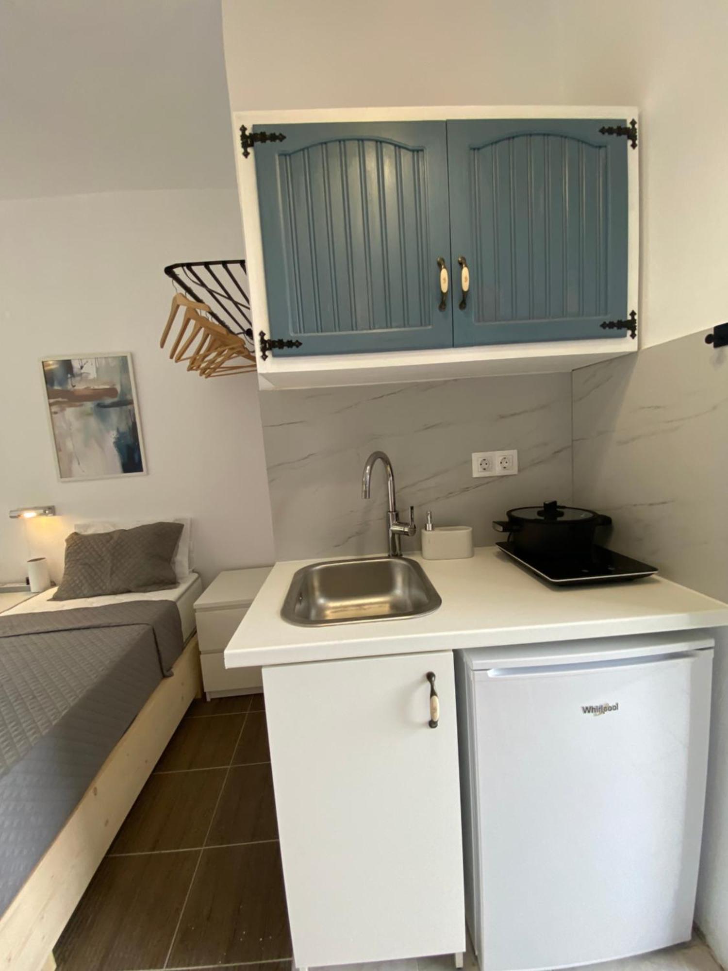 Navy Apartment With Mountain View &Private Parking Βάτος Εξωτερικό φωτογραφία
